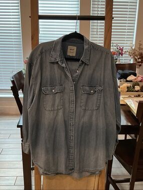 aerie Men's Washed Denim Button-Down Shirt - Light Blue